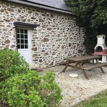 Gites Au Clos Du Lit Saint-Aaron エクステリア 写真