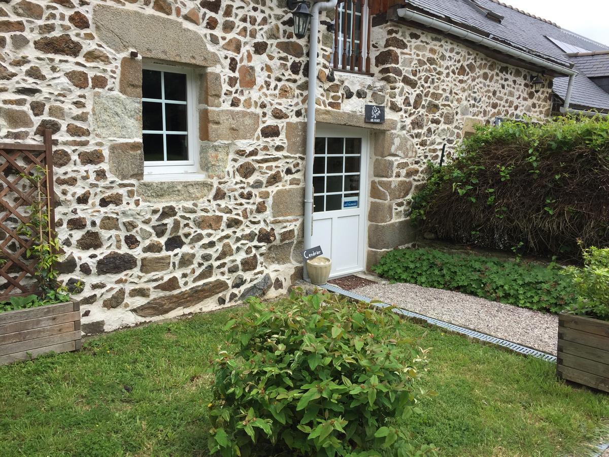 Gites Au Clos Du Lit Saint-Aaron エクステリア 写真