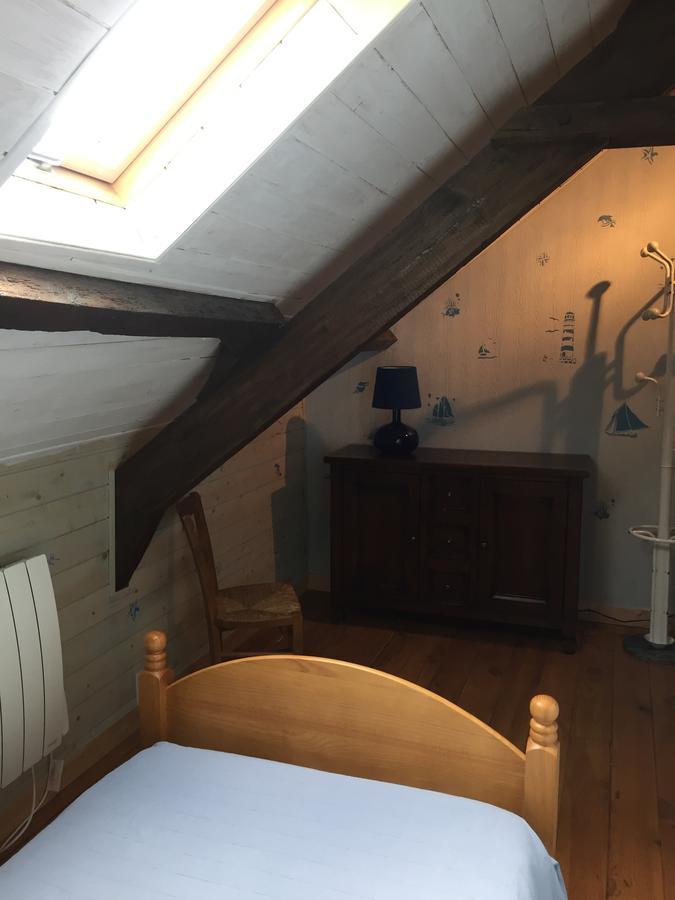 Gites Au Clos Du Lit Saint-Aaron エクステリア 写真
